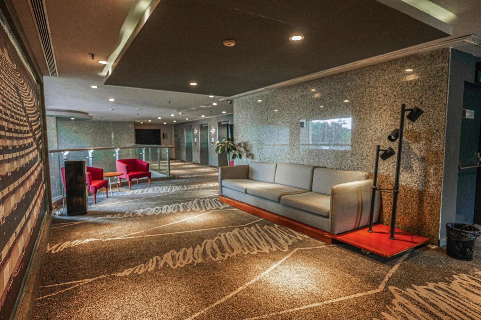Hotel Kimaya Slipi Jakarta By Harris Екстер'єр фото