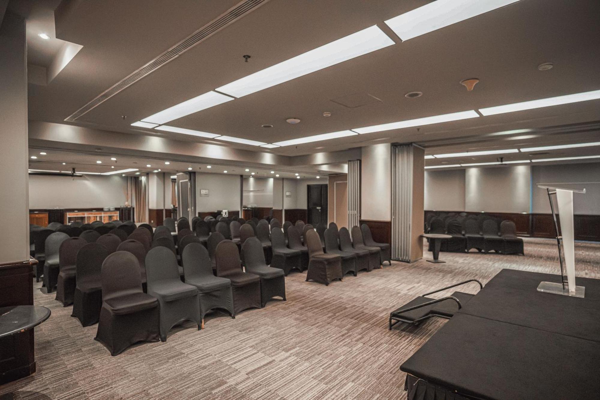 Hotel Kimaya Slipi Jakarta By Harris Екстер'єр фото