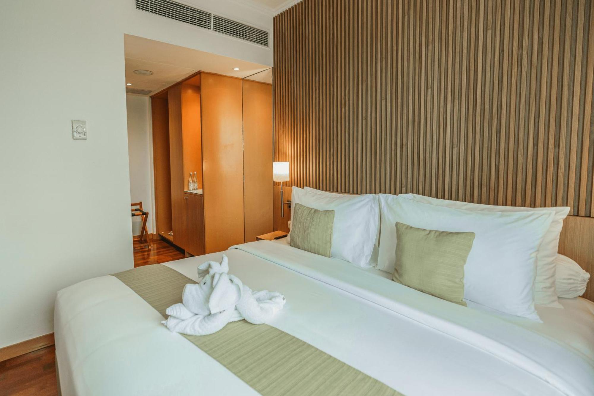 Hotel Kimaya Slipi Jakarta By Harris Екстер'єр фото