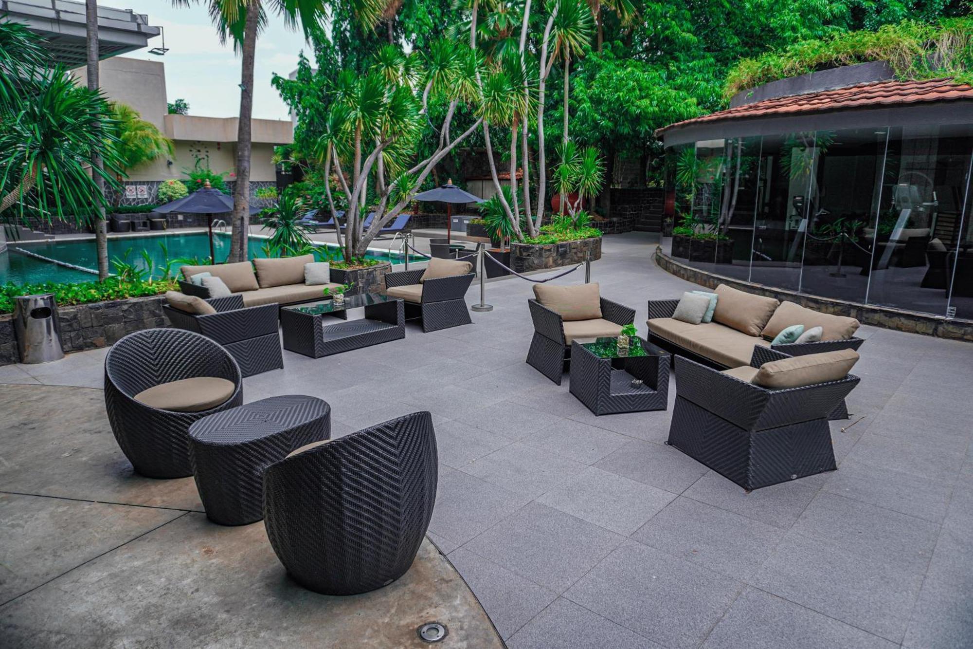 Hotel Kimaya Slipi Jakarta By Harris Екстер'єр фото