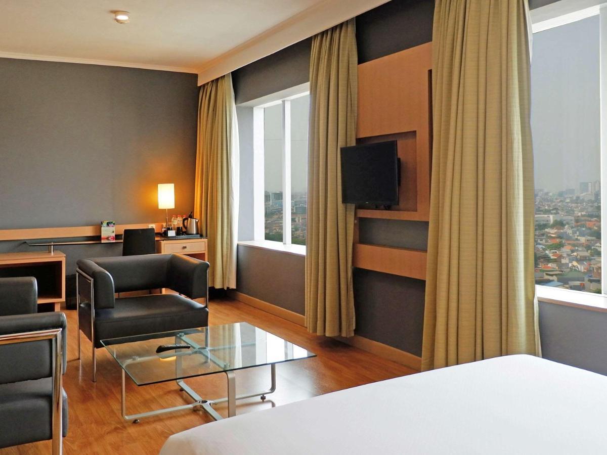 Hotel Kimaya Slipi Jakarta By Harris Екстер'єр фото